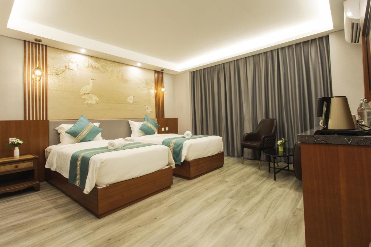 Thapae Twins Hotel 清邁 外观 照片